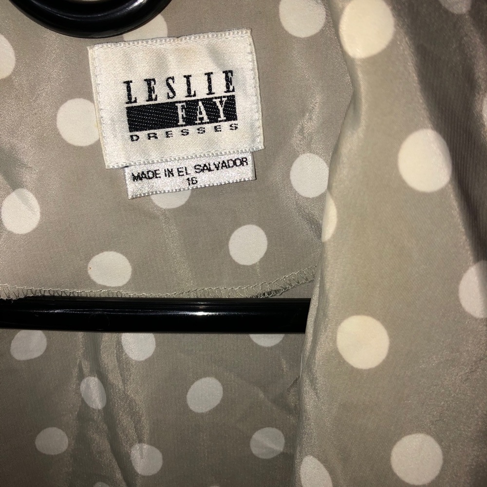 Dress - Picture 8 of 9